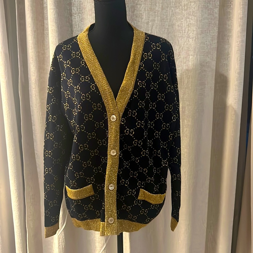 Gucci intarsia navy blue cardigan, gold metallic logo, thread, and trim - Picture 1 of 11